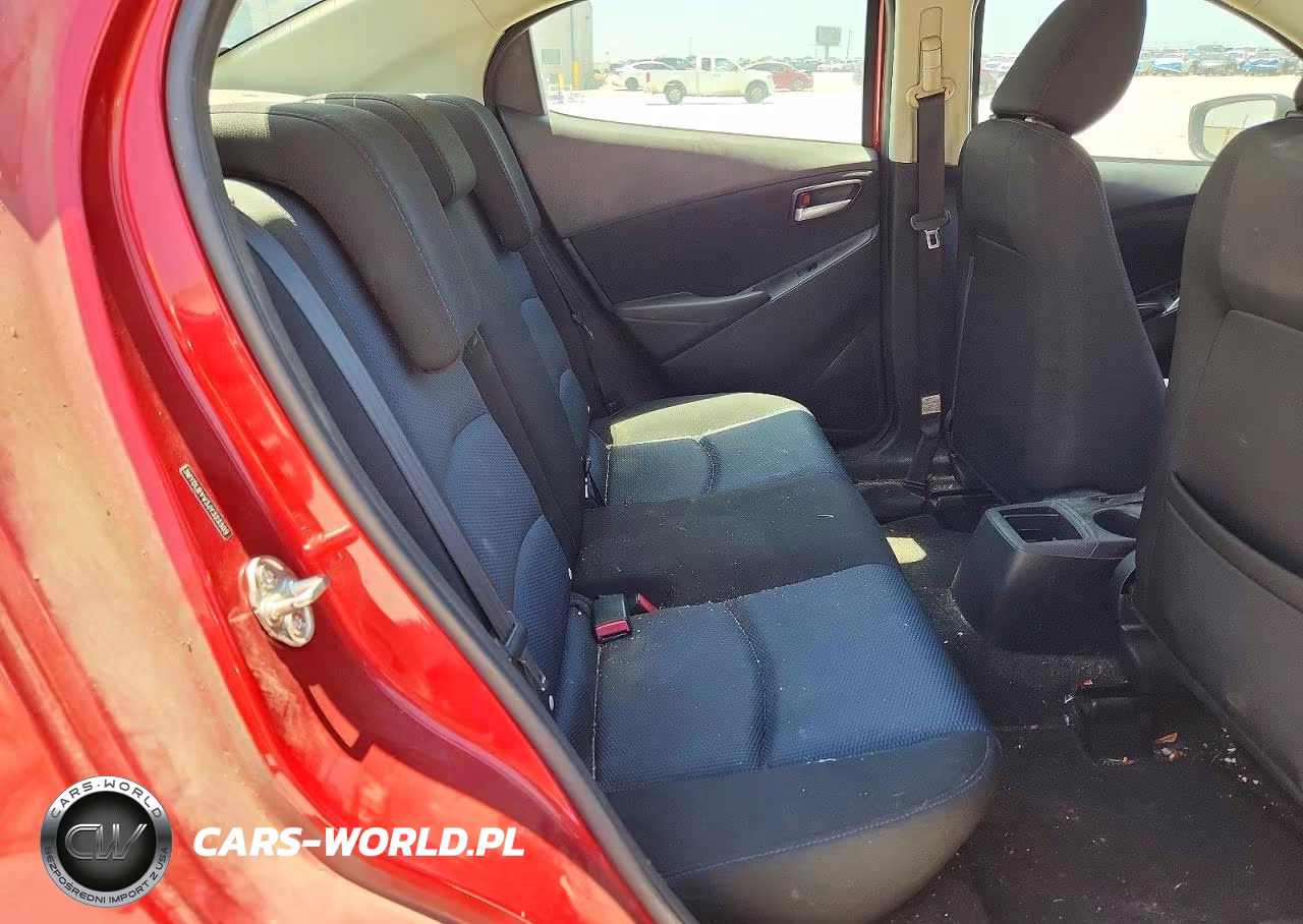 2018 Toyota Yaris Ia Base VIN:3MYDLBYV3JY323309 - 10