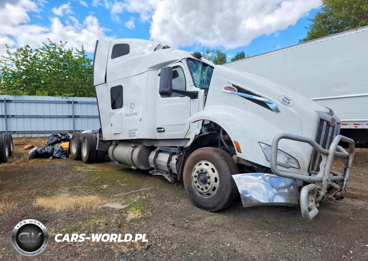2022 Peterbilt 579 Semi Truck