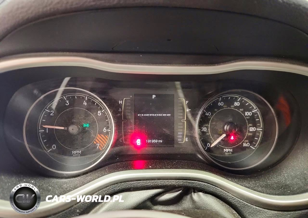 2014 Jeep Cherokee Sport VIN:1C4PJMAB4EW272901 - 9