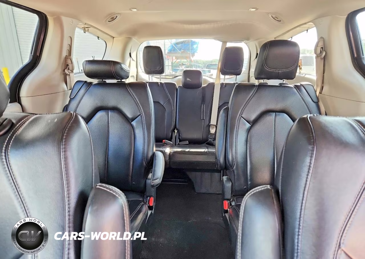 2022 Chrysler Pacifica Touring L VIN:2C4RC1BG4NR122100 - 10