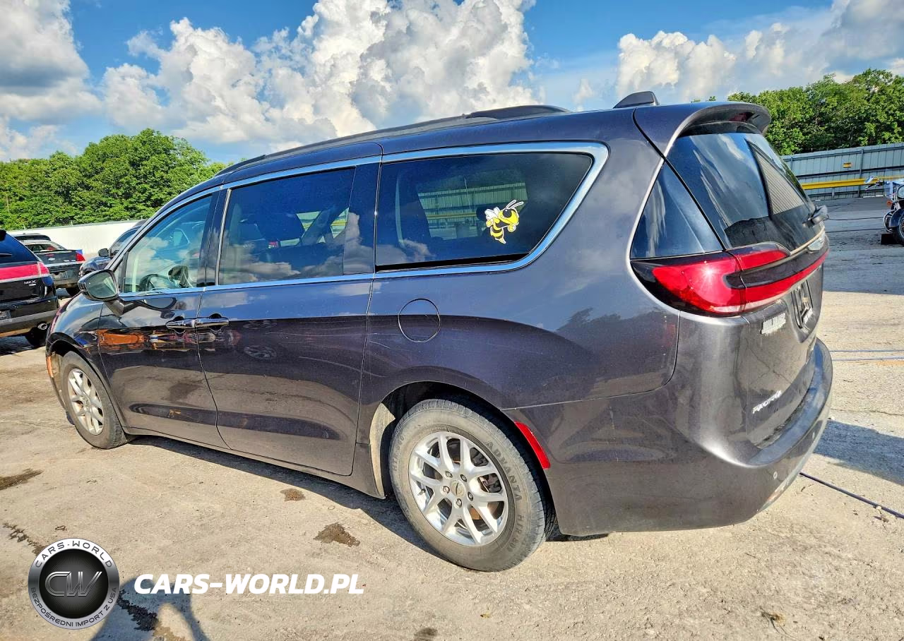 2022 Chrysler Pacifica Touring L VIN:2C4RC1BG4NR122100 - 2