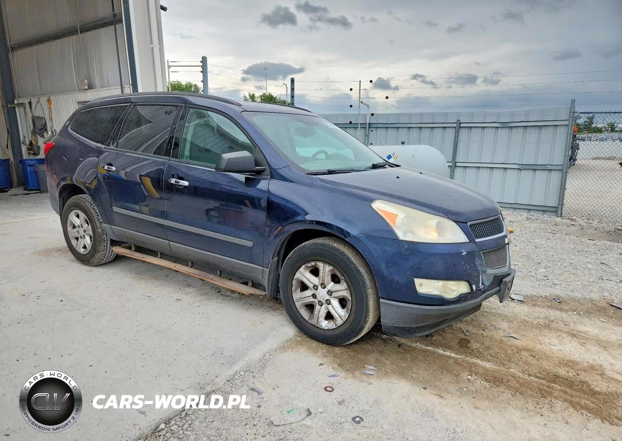 2012 Chevrolet Traverse Ls VIN:1GNKREED8CJ134283 - 4