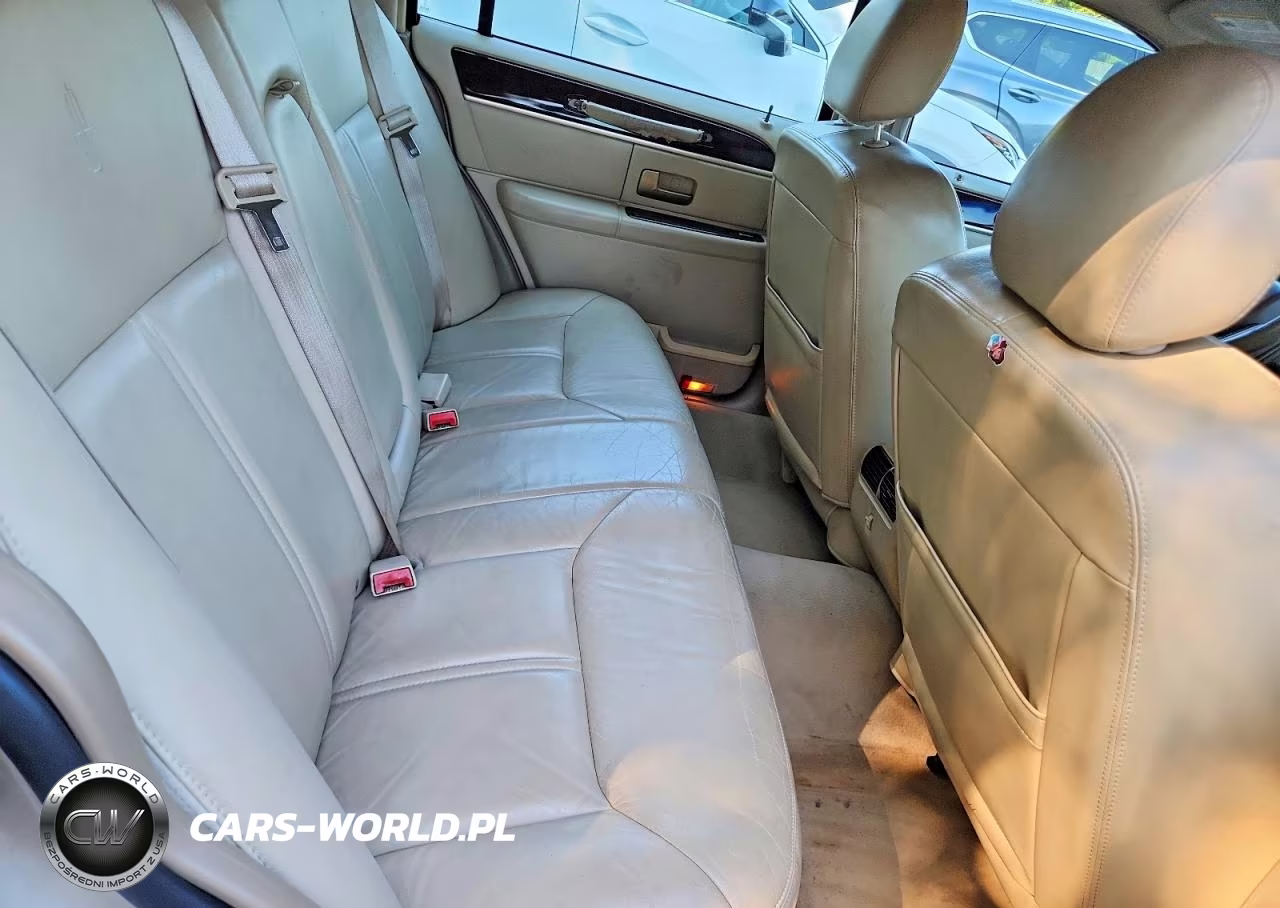 2006 Lincoln Town Car Signature Limited VIN:1LNHM82W36Y620578 - 10