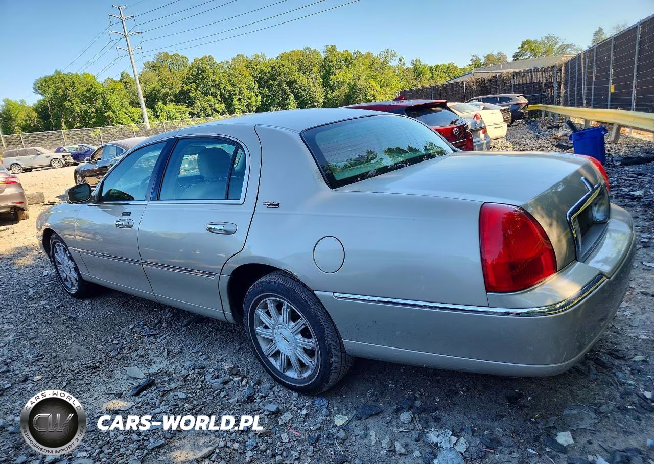 2006 Lincoln Town Car Signature Limited VIN:1LNHM82W36Y620578 - 2
