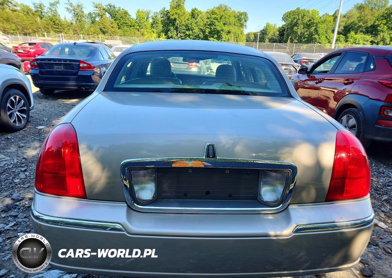 2006 Lincoln Town Car Signature Limited VIN:1LNHM82W36Y620578 - 6