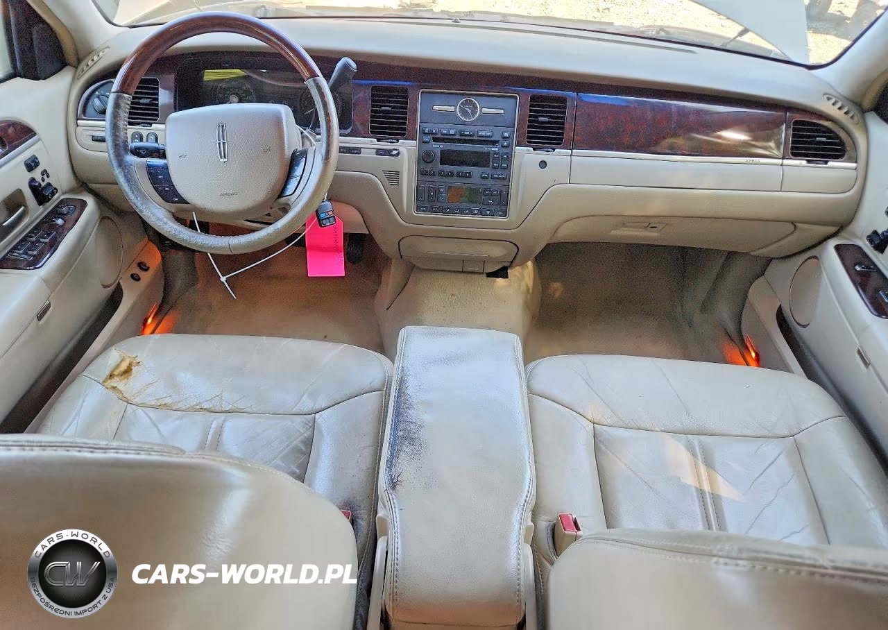 2006 Lincoln Town Car Signature Limited VIN:1LNHM82W36Y620578 - 8