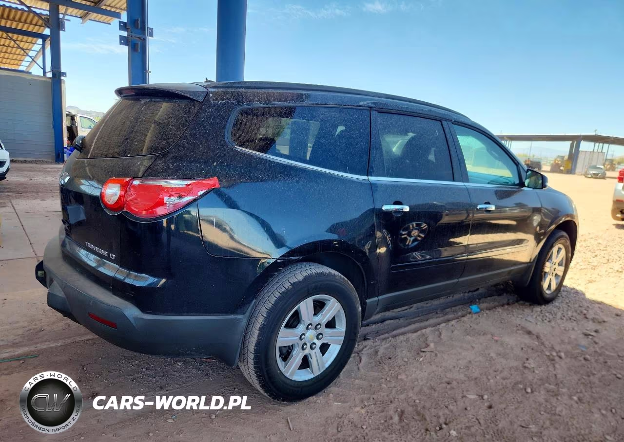 2010 Chevrolet Traverse Lt VIN:1GNLRFED4AS118647 - 3