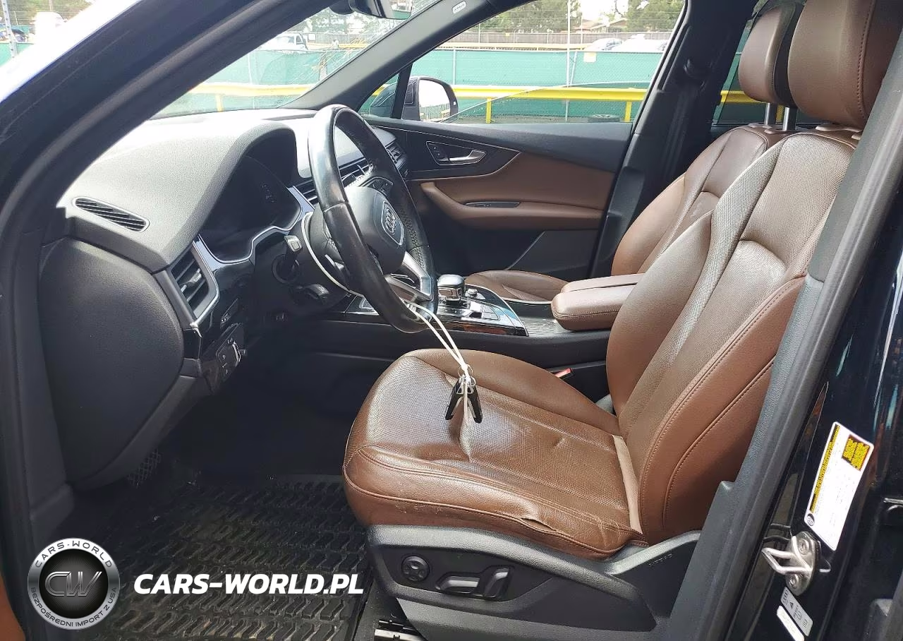 2017 Audi Q7 Premium Plus VIN:WA1LAAF72HD024724 - 7