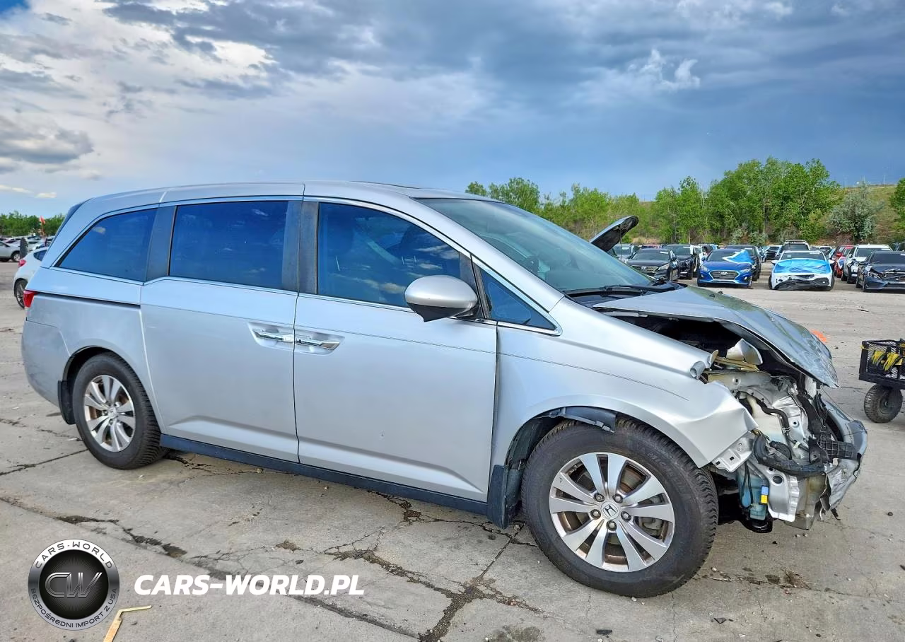 2015 Honda Odyssey Exl VIN:5FNRL5H69FB055304 - 4