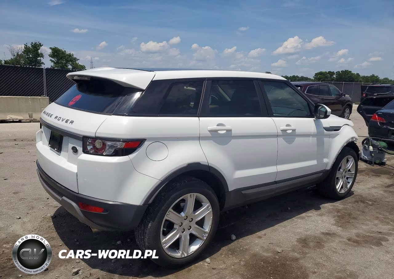 2015 Land Rover Range Rover Evoque Pure Plus VIN:SALVP2BGXFH051886 - 3