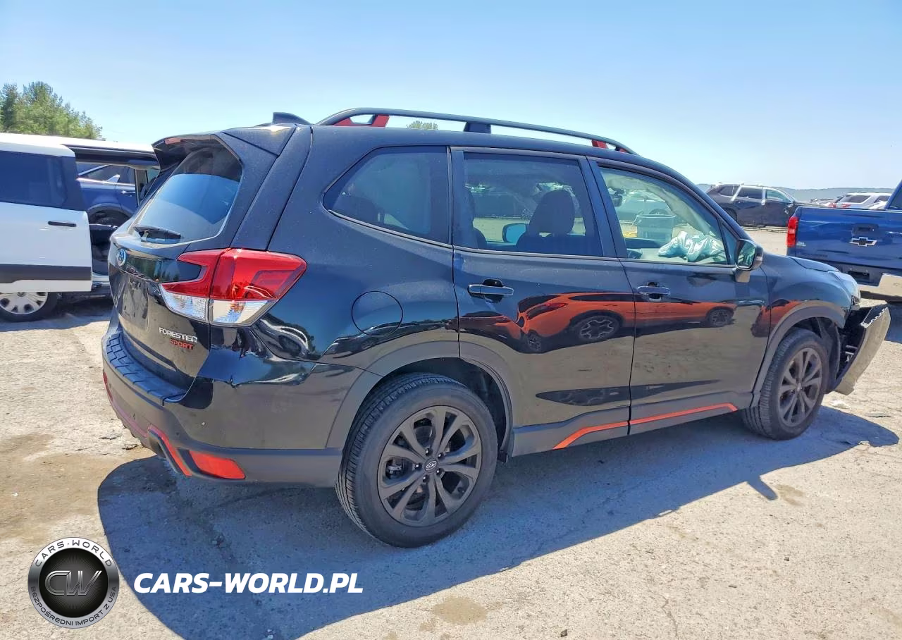 2023 Subaru Forester Sport VIN:JF2SKAJC9PH480943 - 3