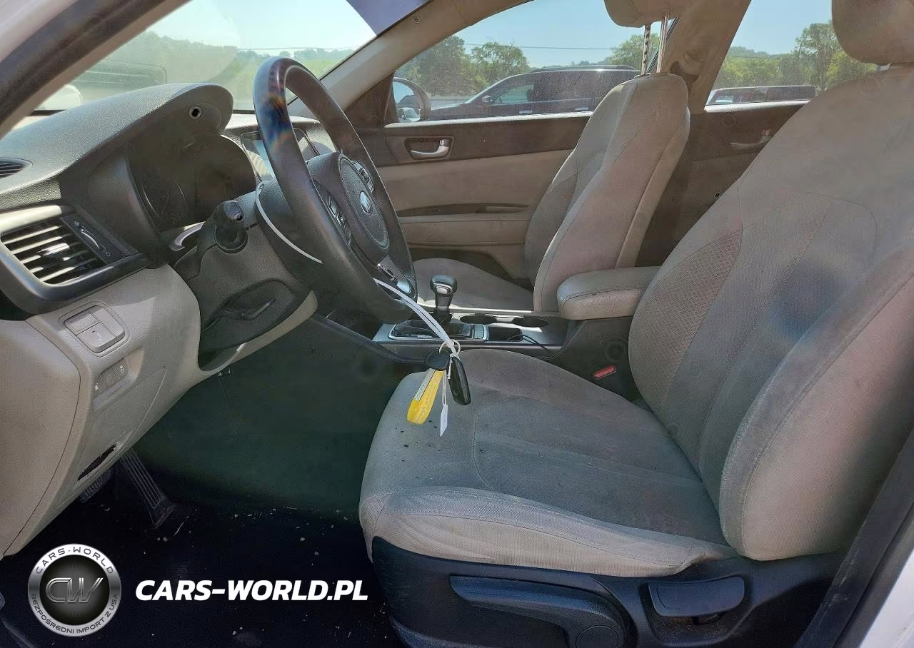 2018 Kia Optima VIN:5XXGT4L35JG252877 - 7