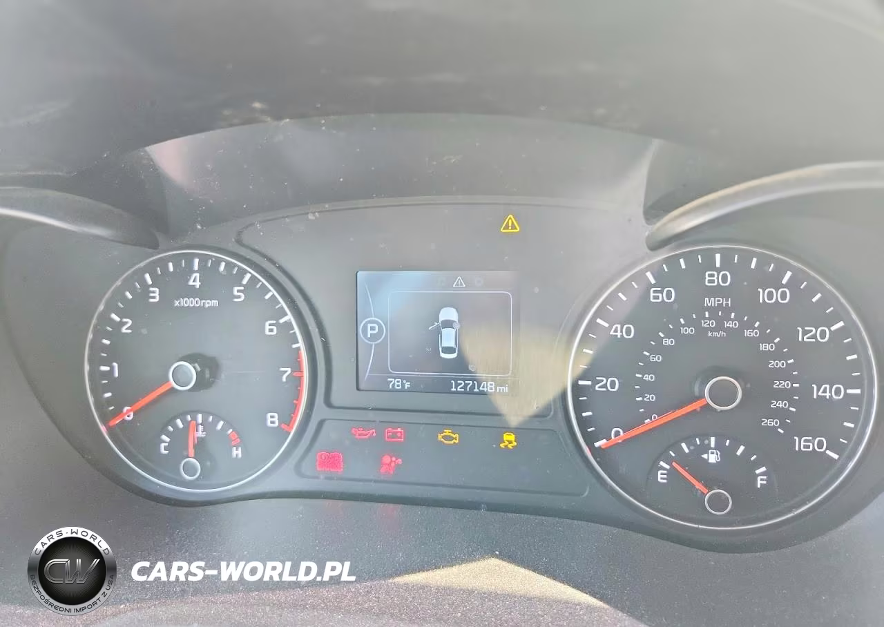 2018 Kia Optima VIN:5XXGT4L35JG252877 - 9