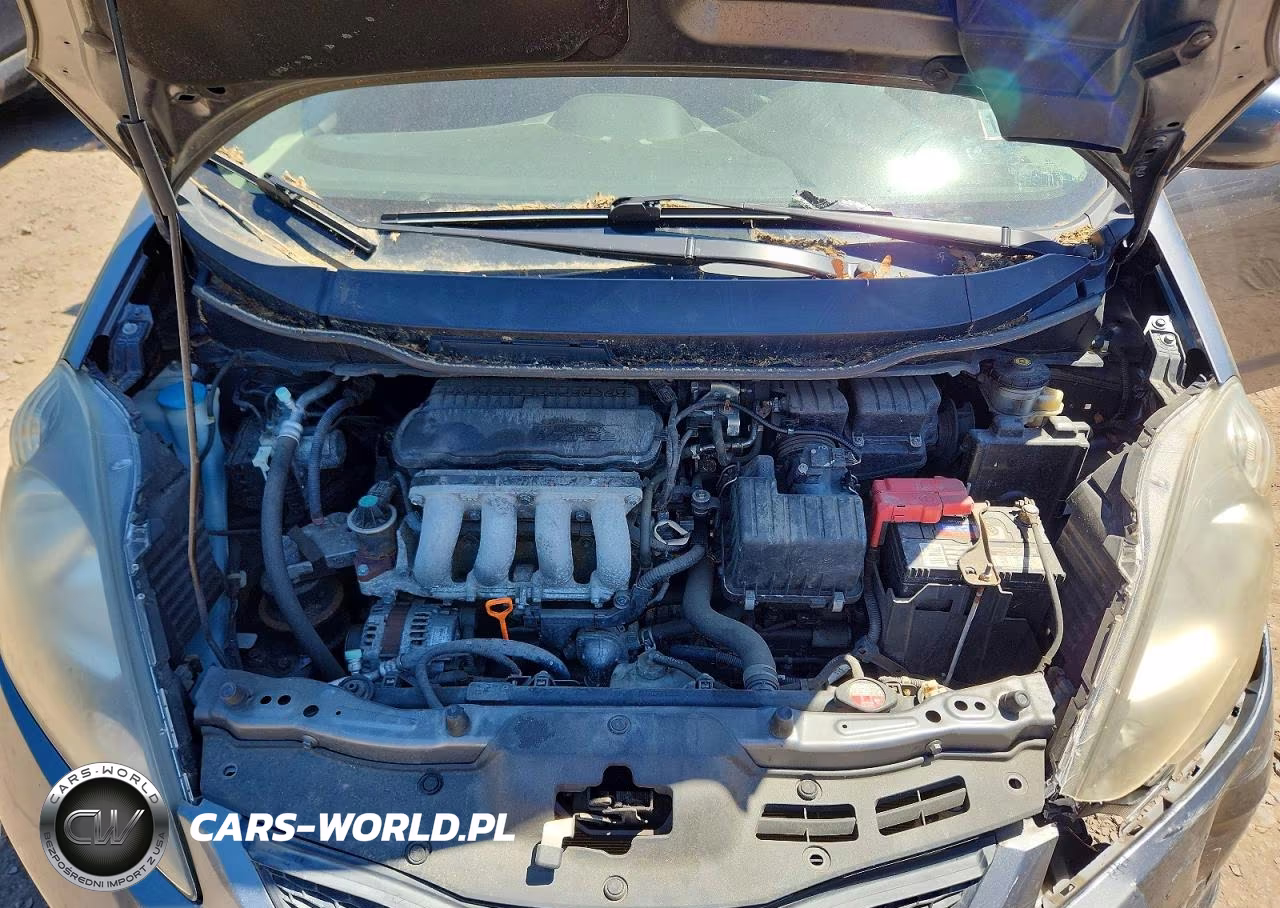 2013 Honda Fit VIN:JHMGE8H32DC074262 - 11