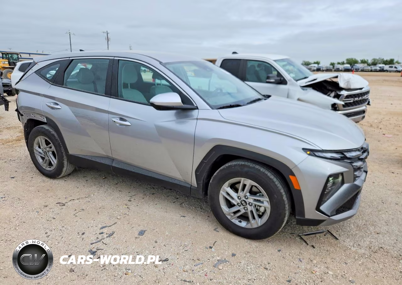2025 Hyundai Tucson Se VIN:5NMJA3DE3SH454383 - 4