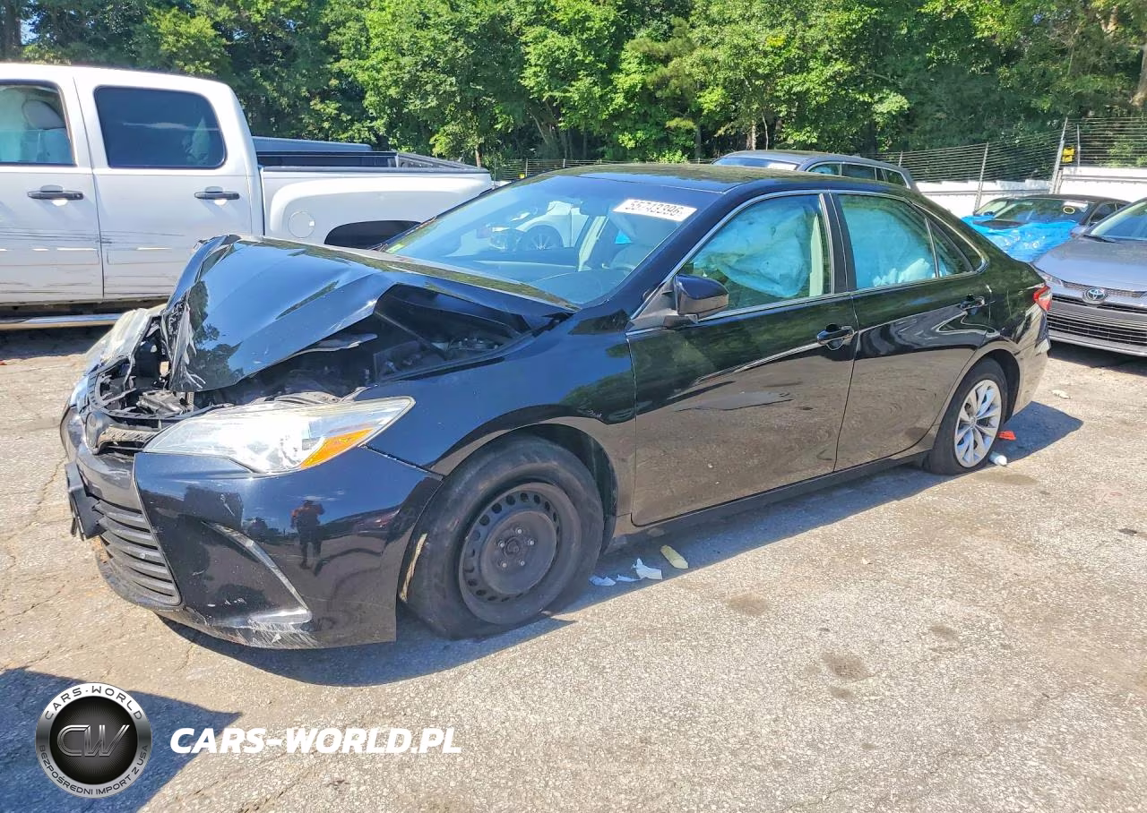 2015 Toyota Camry Le – zdjęcie 1 z 12