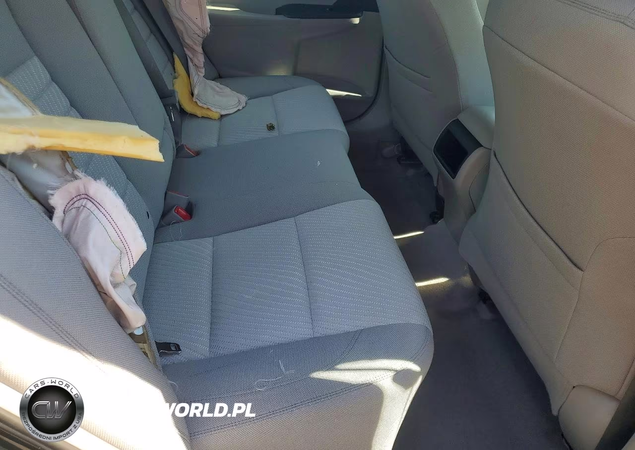 2015 Toyota Camry Le VIN:4T4BF1FK0FR509899 - 10