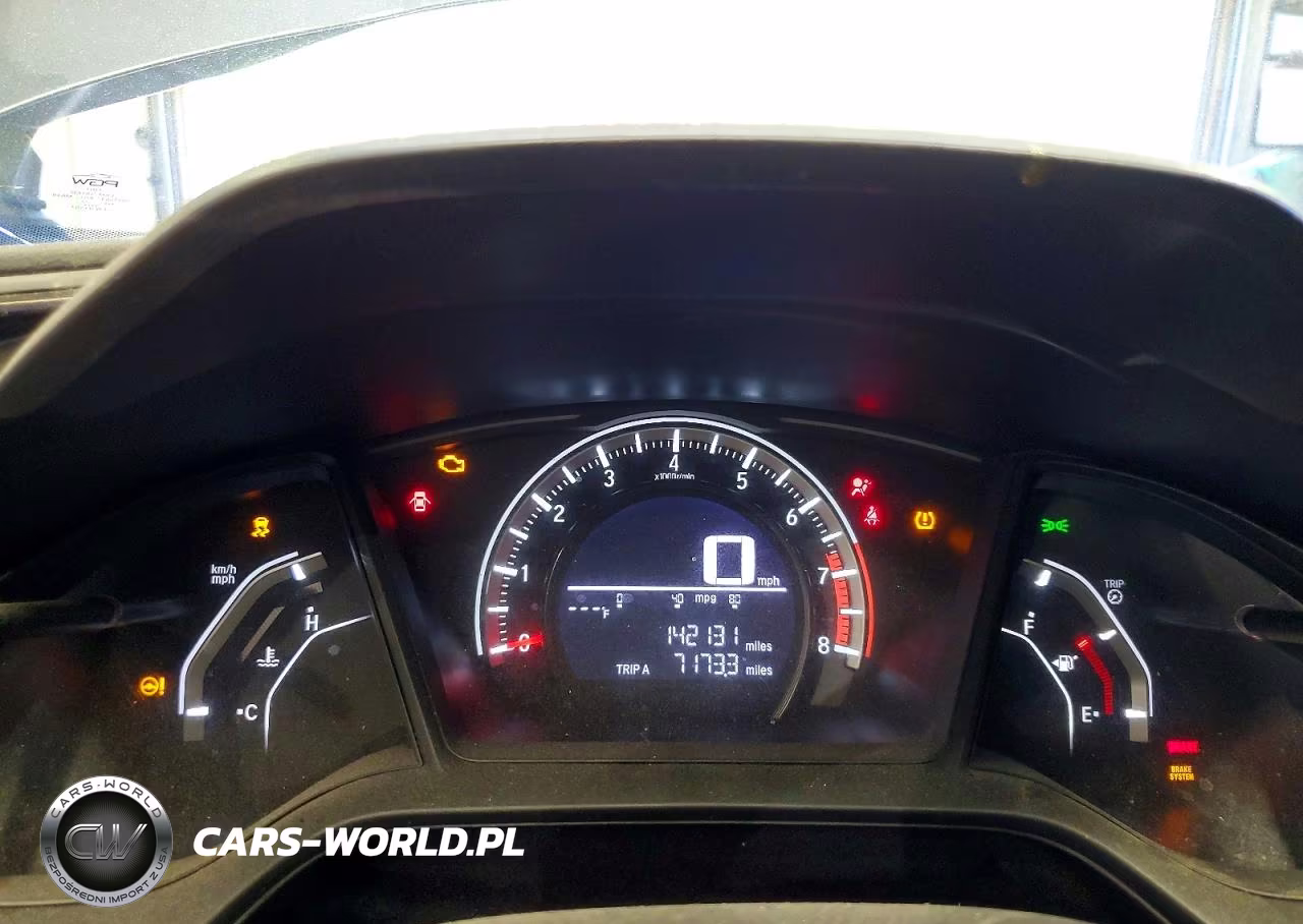 2018 Honda Civic Lx VIN:2HGFC2F53JH555359 - 9