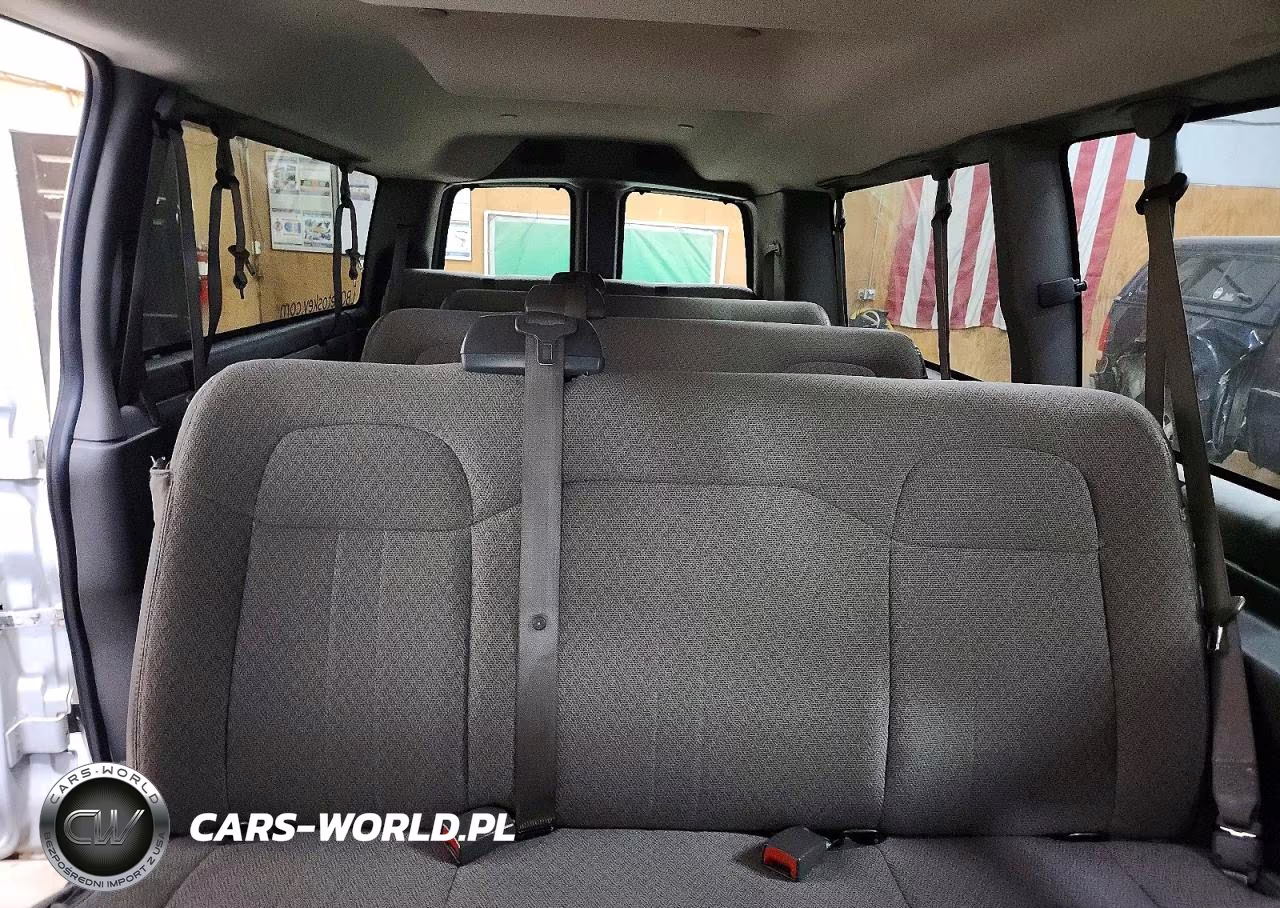 2017 Chevrolet Express G3500 Lt VIN:1GAZGPFGXH1336320 - 10