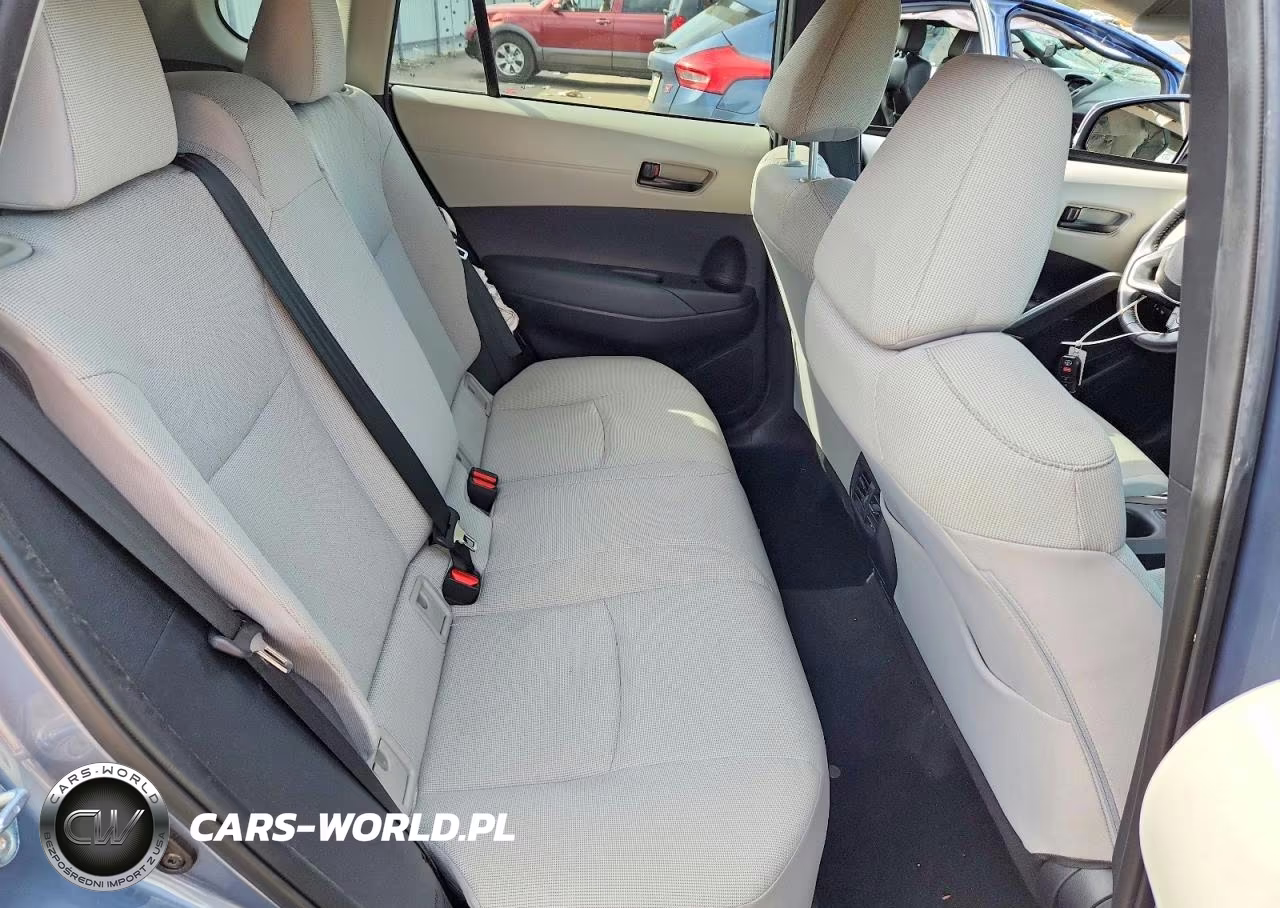 2022 Toyota Corolla Cross Le VIN:7MUCAABG7NV030360 - 11