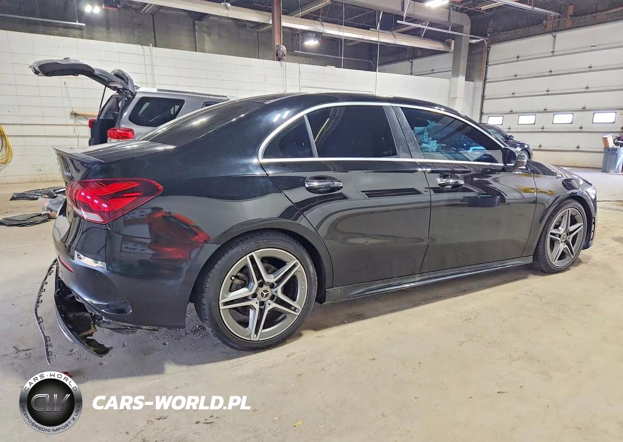 2020 Mercedes-Benz A 220 4Matic VIN:W1K3G4FB1LW043844 - 3