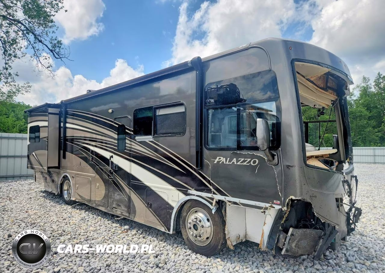 2015 Freightliner Chassis Xc – zdjęcie 1 z 10