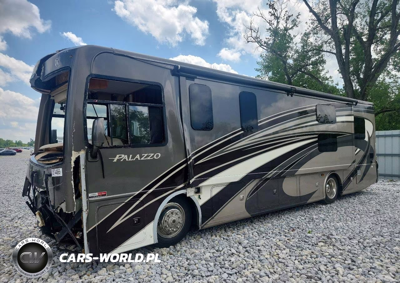 2015 Freightliner Chassis Xc VIN:4UZAAJDT6FCHC8175 - 2
