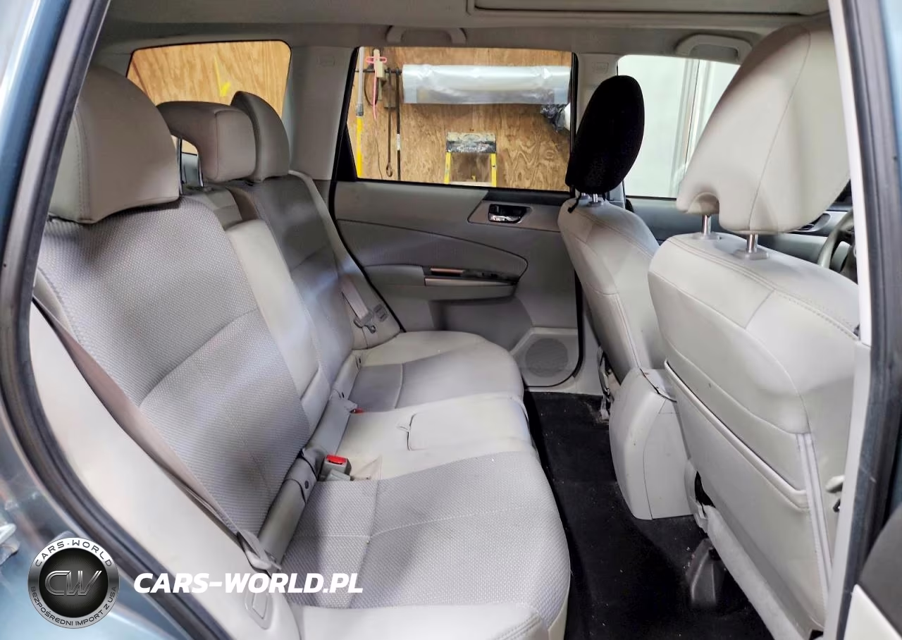 2012 Subaru Forester 2.5X Premium VIN:JF2SHADCXCH456073 - 11