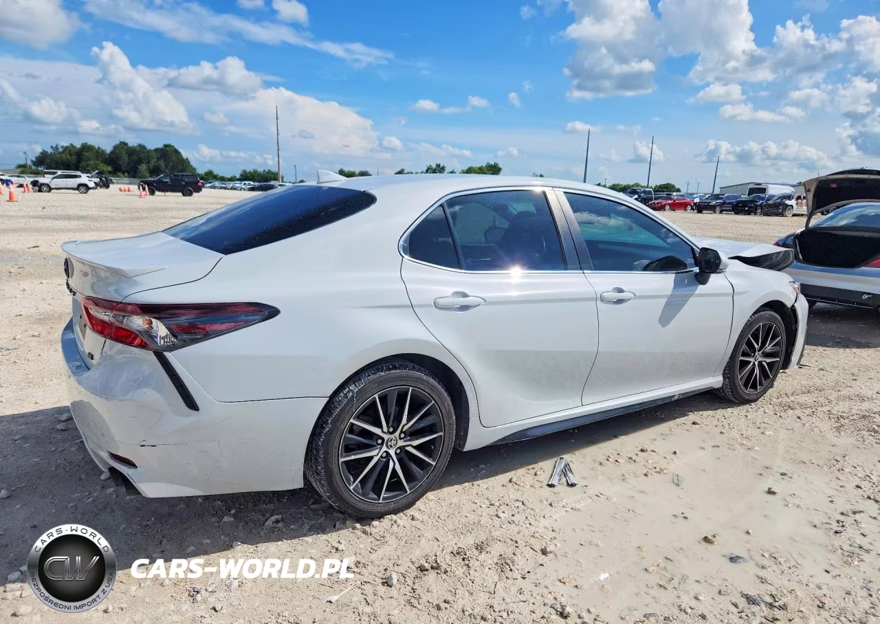 2022 Toyota Camry Se VIN:4T1T11AK5NU045835 - 3