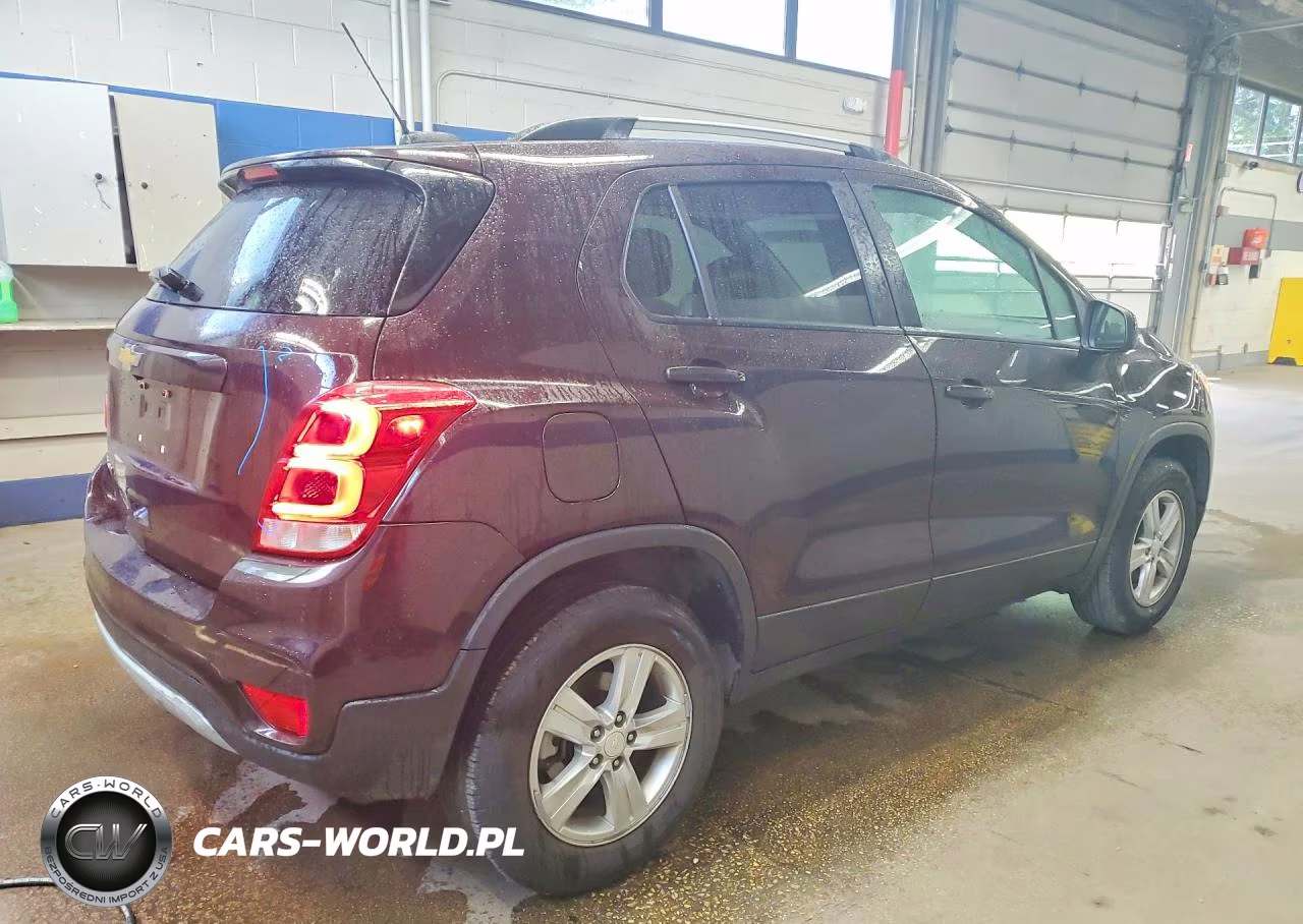 2021 Chevrolet Trax 1Lt VIN:KL7CJPSM3MB362043 - 3