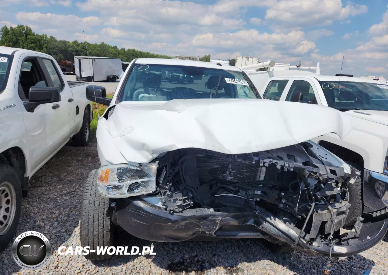 2023 Ram 1500 Classic Tradesman VIN:3C6JR6DG5PG655207 - 5