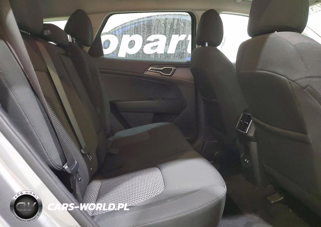 2026 Kia Sportage Lx VIN:KNDPUCDF0T7459107 - 11