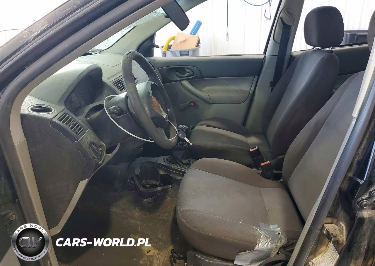 2007 Ford Focus VIN:1FAHP34NX7W134016 - 7