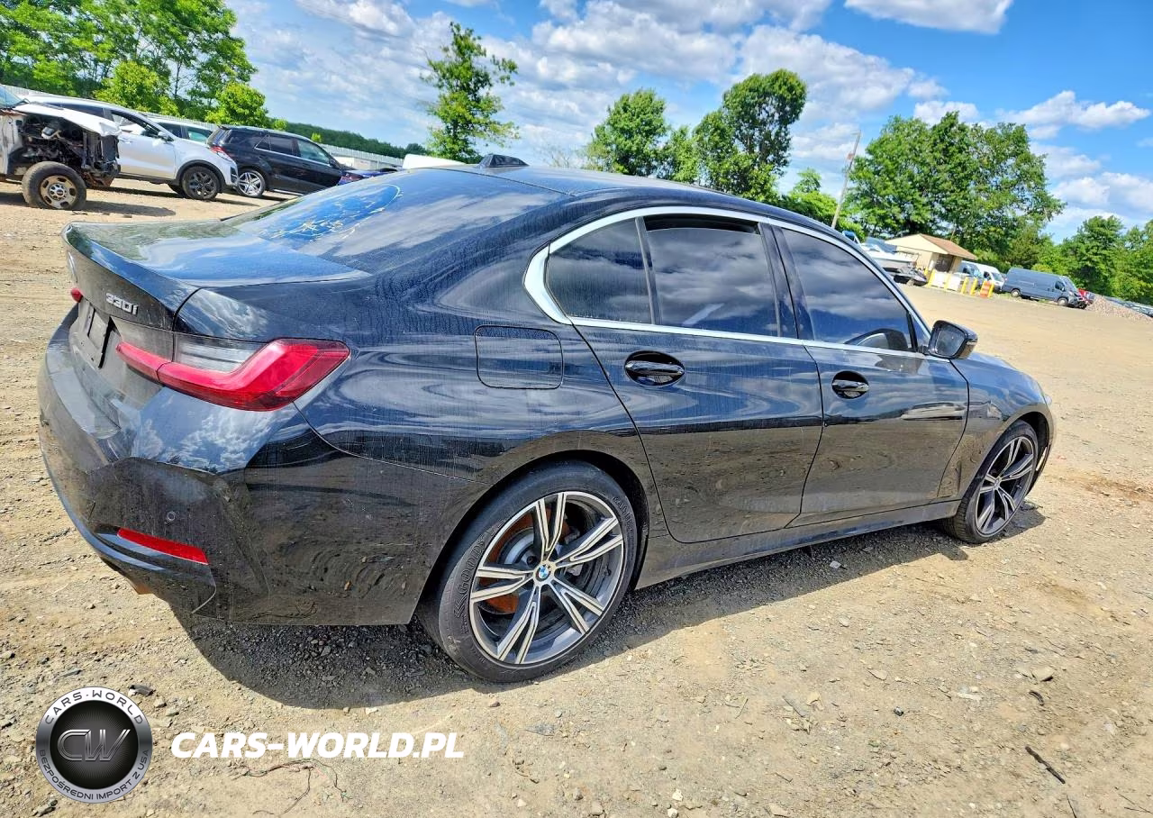 2024 BMW 330Xi VIN:3MW89FF07R8E81321 - 3