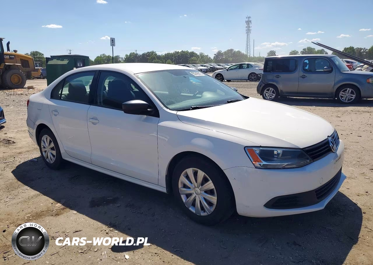 2011 Volkswagen Jetta Base 4D Sedan VIN:3VW1K7AJ0BM346500 - 4