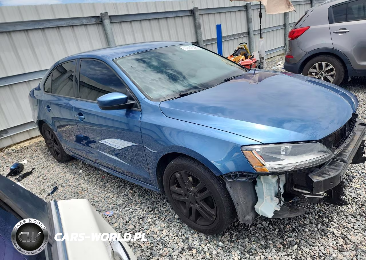 2018 Volkswagen Jetta S VIN:3VW2B7AJ7JM243545 - 4