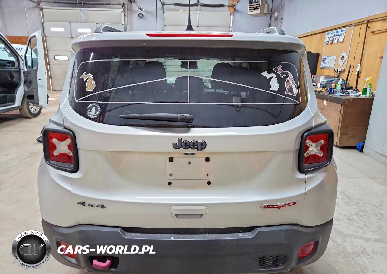 2020 Jeep Renegade Trailhawk VIN:ZACNJBC11LPL62465 - 6