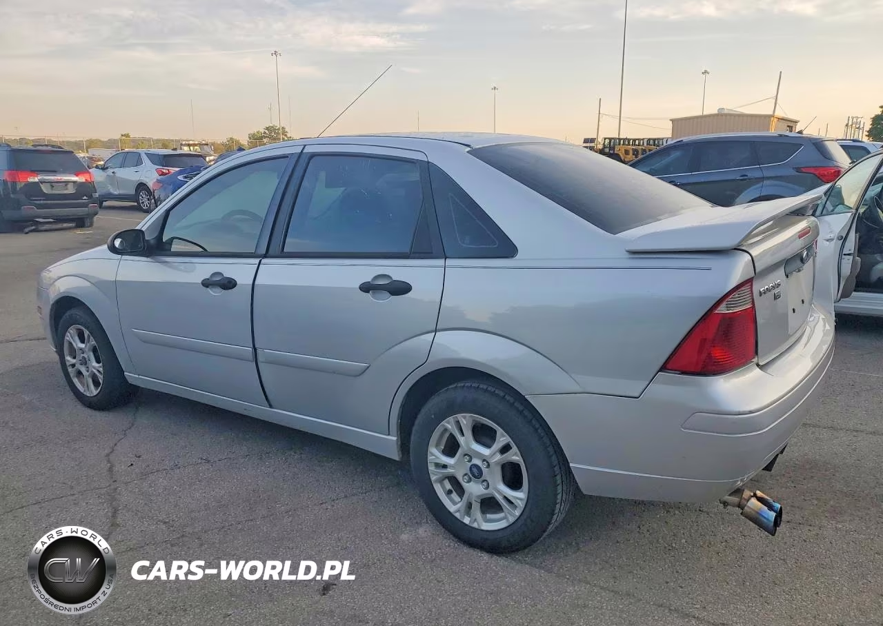 2005 Ford Focus Zx4 VIN:1FAFP34N05W220410 - 2