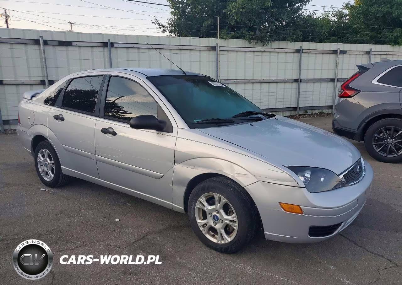 2005 Ford Focus Zx4 VIN:1FAFP34N05W220410 - 4