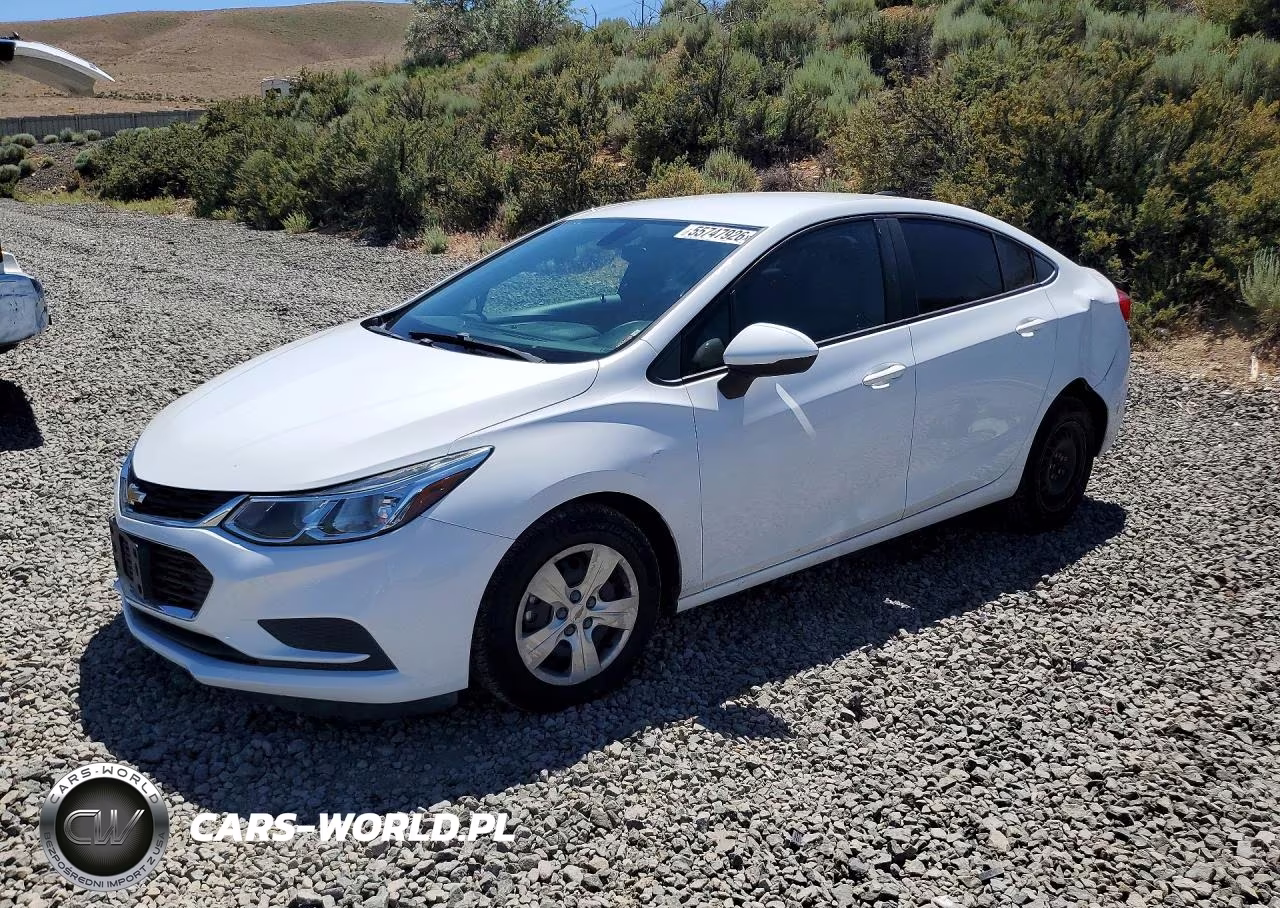 2017 Chevrolet Cruze Ls – zdjęcie 1 z 12