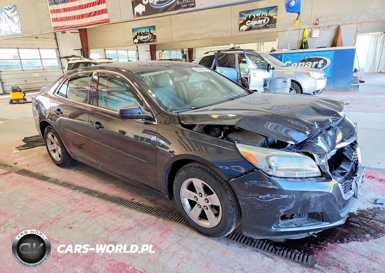 2014 Chevrolet Malibu Ls VIN:1G11B5SL6EF131241 - 4