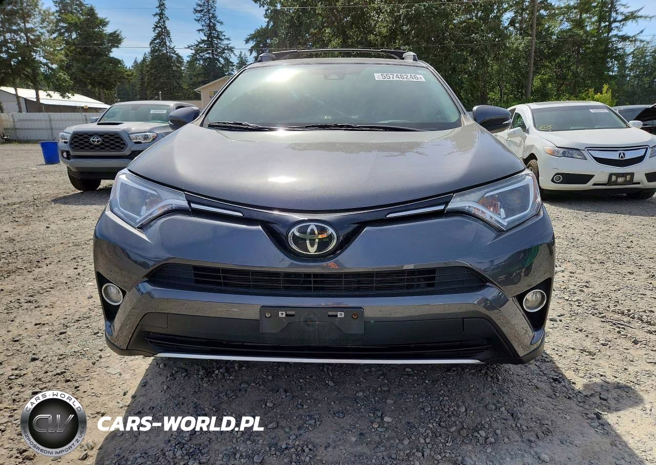 2017 Toyota Rav4 Xle VIN:2T3RFREV2HW684166 - 5