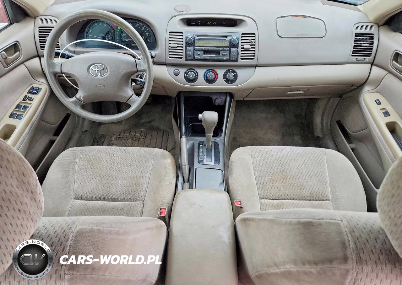 2002 Toyota Camry Le VIN:4T1BE32KX2U614880 - 8