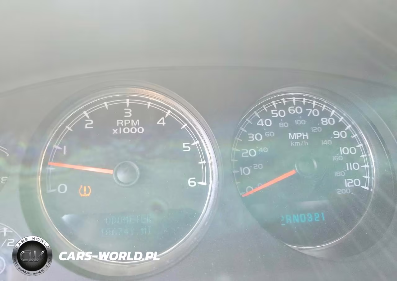 2007 Chevrolet Tahoe Lt VIN:1GNFK13027J204672 - 9