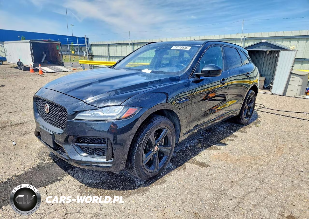 2017 Jaguar F-Pace R - Sport