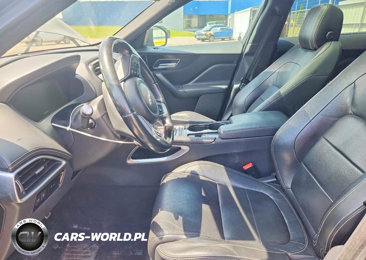 2017 Jaguar F-Pace R - Sport VIN:SADCL2BV0HA495108 - 7