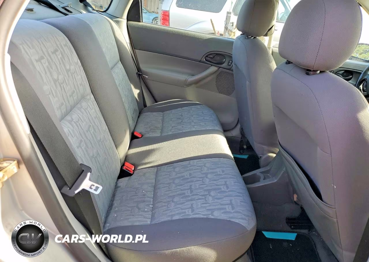2005 Ford Focus Zx4 VIN:1FAFP34N35W106725 - 10