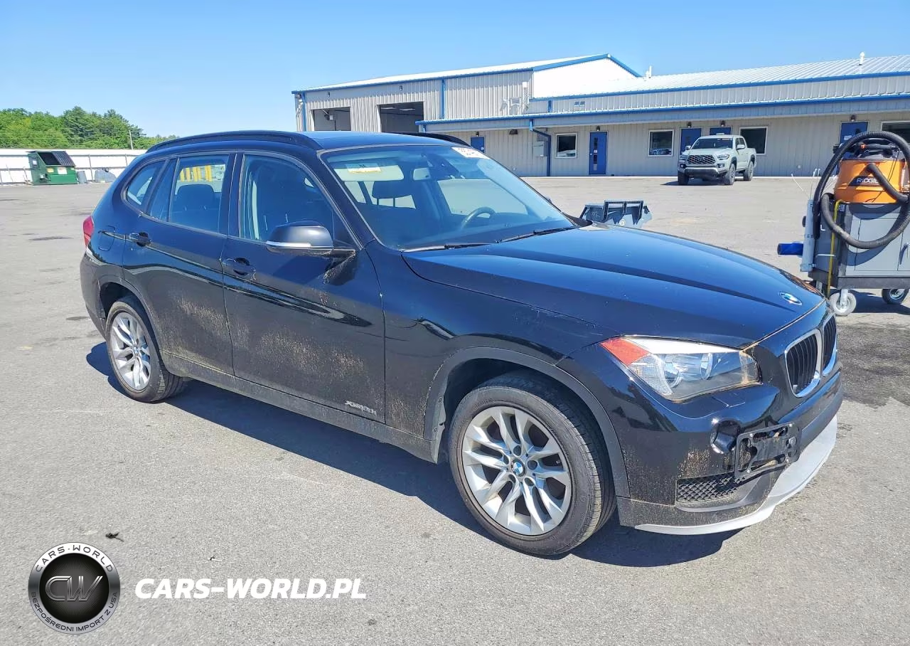 2015 BMW X1 xDrive28I VIN:WBAVL1C55FVY25194 - 4