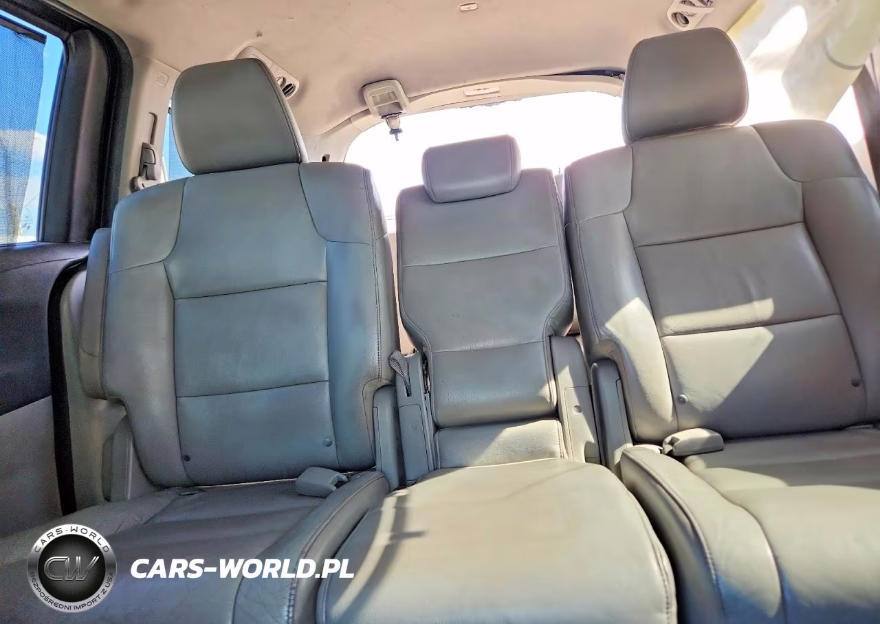 2012 Honda Odyssey Touring VIN:5FNRL5H96CB138355 - 10