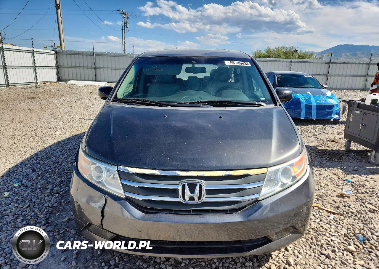 2012 Honda Odyssey Touring VIN:5FNRL5H96CB138355 - 5